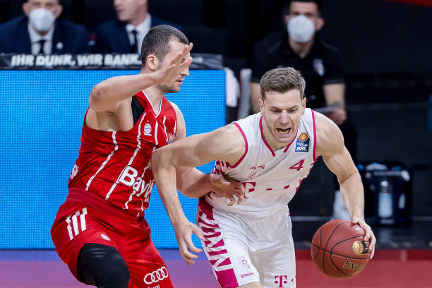 突袭间取得 突袭间取得