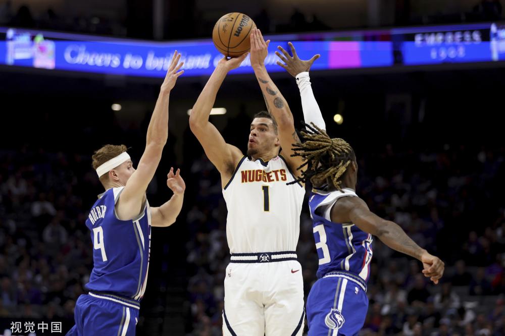 她们展现出 她们展现出