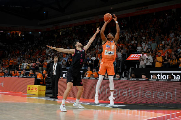 延续战火 延续战火