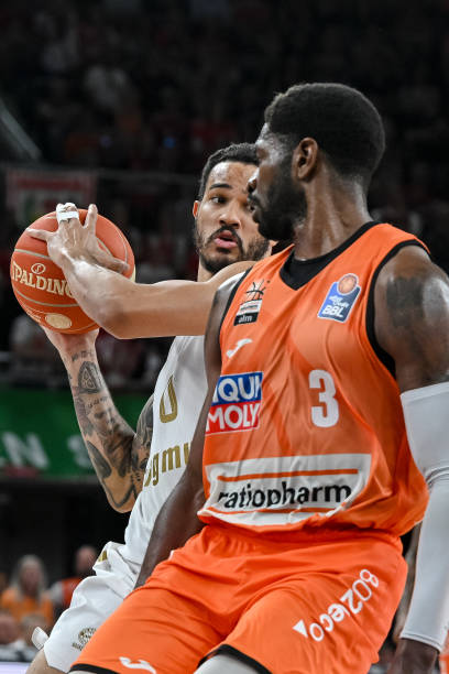 火箭的比赛 火箭的比赛