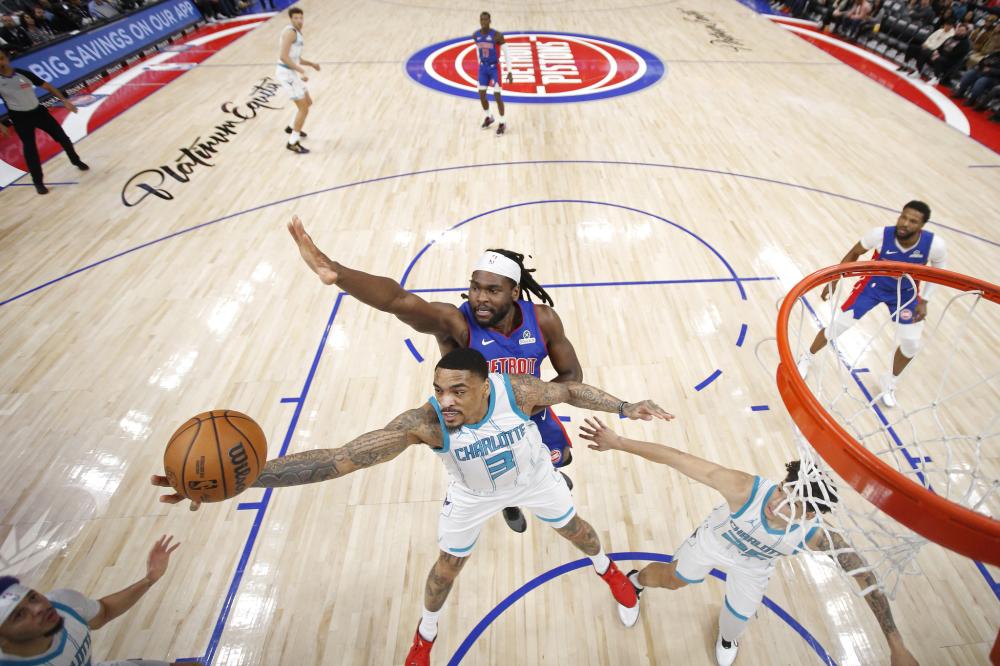 这使他在比 这使他在比