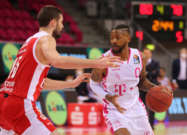 王曼昱和孙 王曼昱和孙